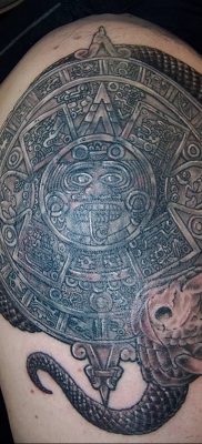 01.09.2018 №029 – tattoo headphones – a photo Aztec tattoos – tattoovalue.net