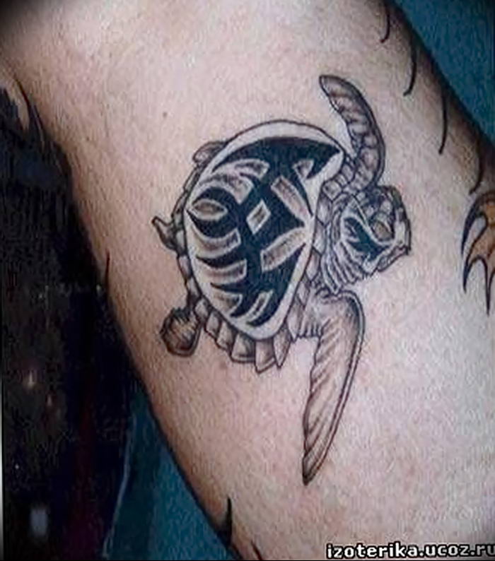 Photo of an example of a drawing of a tattoo with an amulet 01.09.2018 №084 - tattoovalue.net