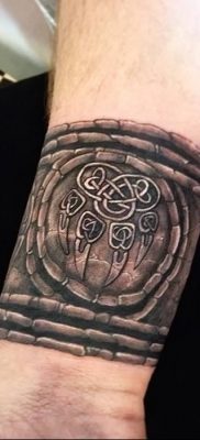 Photo of an example of a drawing of a tattoo with an amulet 01.09.2018 №215 – tattoovalue.net