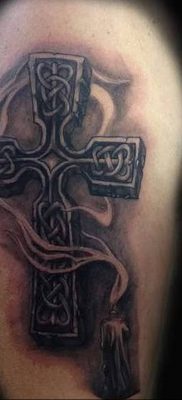 opera14.10.2015 , 12:11:58#tattoocross  Ôîòî è âèäåî íà Instagram  Opera