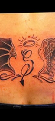 foto da tatuagem de anjo e demônio от 05.09.2018 №023 – 1 – tattoovalue.net