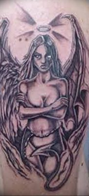 foto del tatuaggio di angelo e demone от 05.09.2018 №051 – 1 – tattoovalue.net
