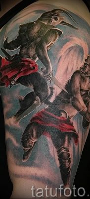 foto da tatuagem de anjo e demônio 0 tattoovalue.net