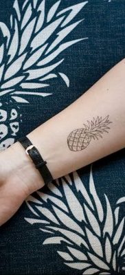 photo tattoo pineapple от 10.09.2018 №029 – example of drawing a tattoo – tattoovalue.net