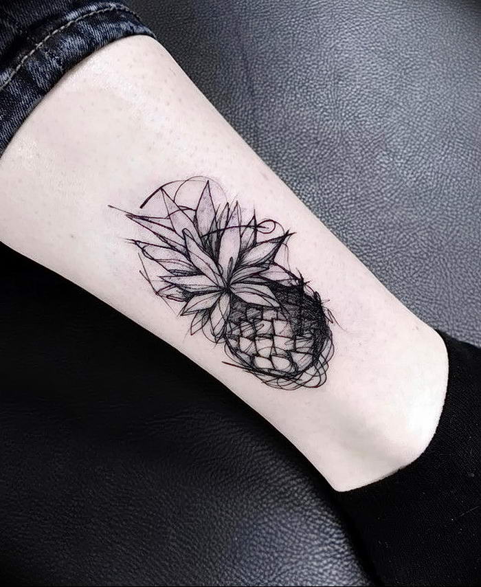 photo tattoo pineapple от 10.09.2018 №070 - example of drawing a tattoo - tattoovalue.net