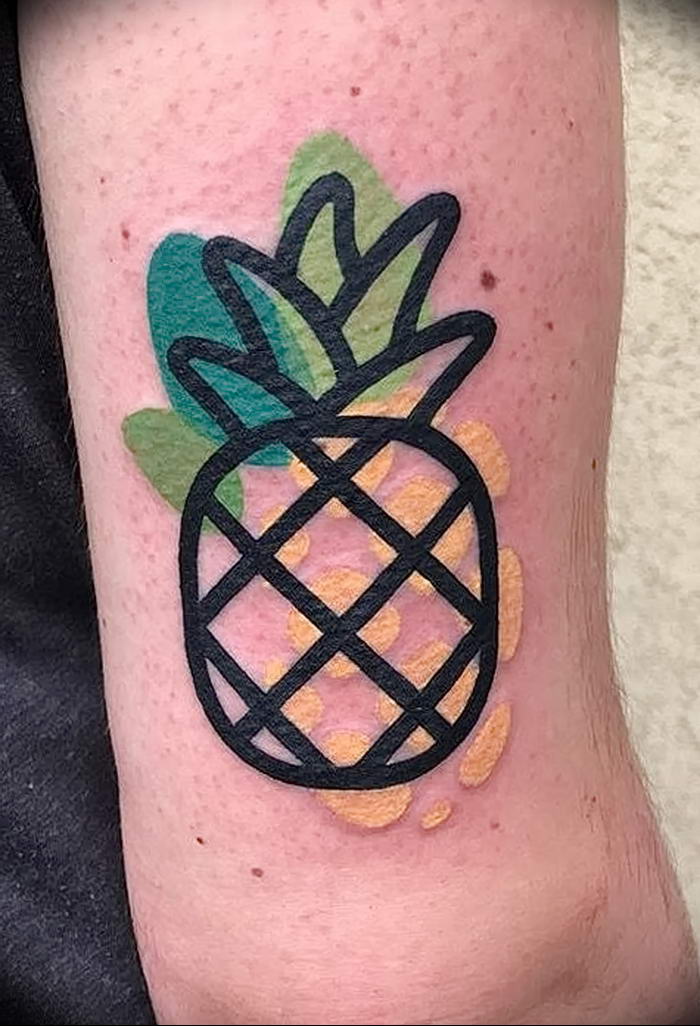 photo tattoo pineapple от 10.09.2018 №073 - example of drawing a tattoo - tattoovalue.net