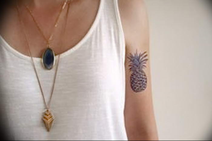 photo tattoo pineapple от 10.09.2018 №137 - example of drawing a tattoo - tattoovalue.net