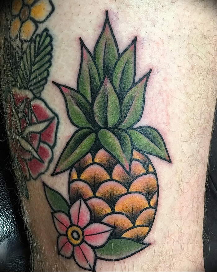 photo tattoo pineapple от 10.09.2018 №145 - example of drawing a tattoo - tattoovalue.net
