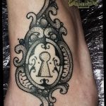 Photo tattoo keyhole 15.10.2018 №082 - example of tattoo - tattoovalue.net