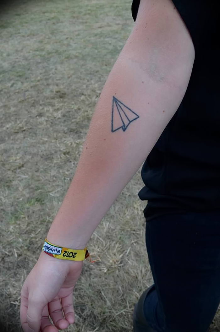 Photo tattoo paper airplane 16.10.2018 №026 - an example of a tattoo design - tattoovalue.net