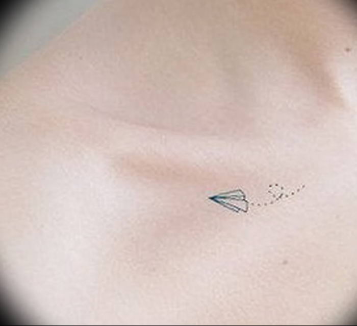 Photo tattoo paper airplane 16.10.2018 №038 - an example of a tattoo design - tattoovalue.net