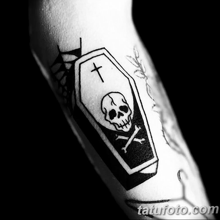 photo tattoo coffin 29.12.2018 №094 - drawing a coffin tattoo - tattoovalue.net