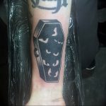 photo tattoo coffin 29.12.2018 №159 - drawing a coffin tattoo - tattoovalue.net