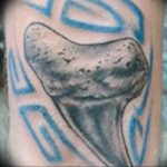 photo tattoo tooth 29.12.2018 №003 - going for a tooth tattoo - tattoovalue.net