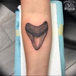 photo tattoo tooth 29.12.2018 №098 - going for a tooth tattoo - tattoovalue.net