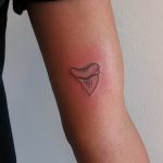 photo tattoo tooth 29.12.2018 №154 - going for a tooth tattoo - tattoovalue.net