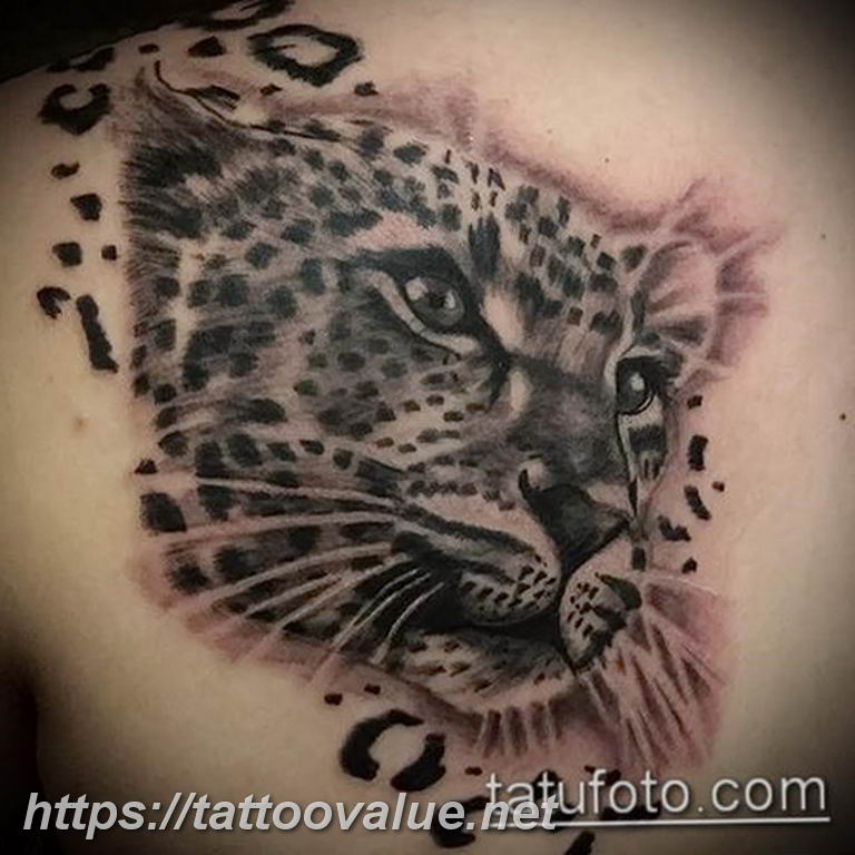 cheetah tattoos on hip