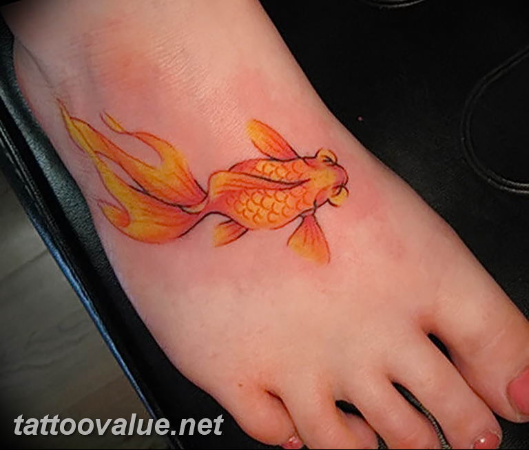 photo goldfish tattoo 04.01.2019 №029 - goldfish tattoo idea - tattoovalue.net