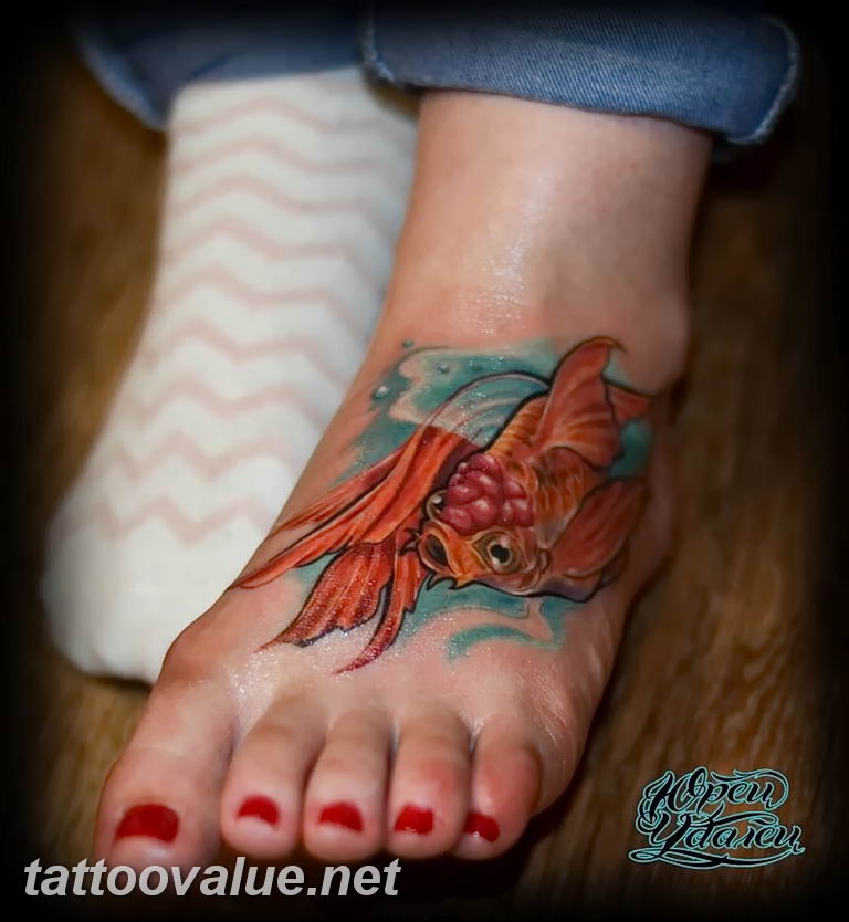 photo goldfish tattoo 04.01.2019 №121 - goldfish tattoo idea - tattoovalue.net