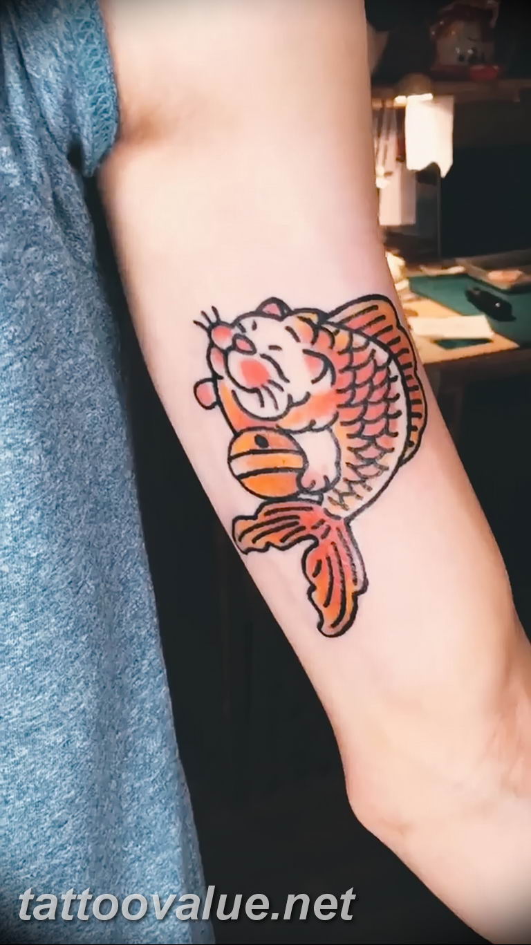 photo goldfish tattoo 04.01.2019 №203 - goldfish tattoo idea - tattoovalue.net