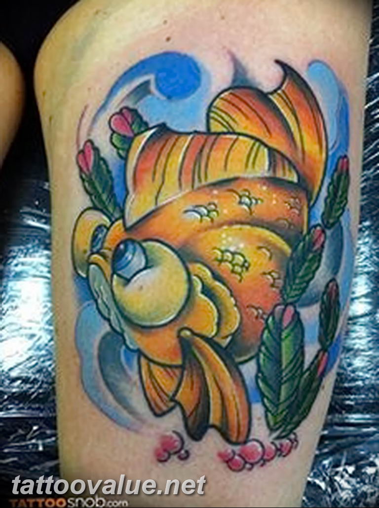 photo goldfish tattoo 04.01.2019 №299 - goldfish tattoo idea - tattoovalue.net