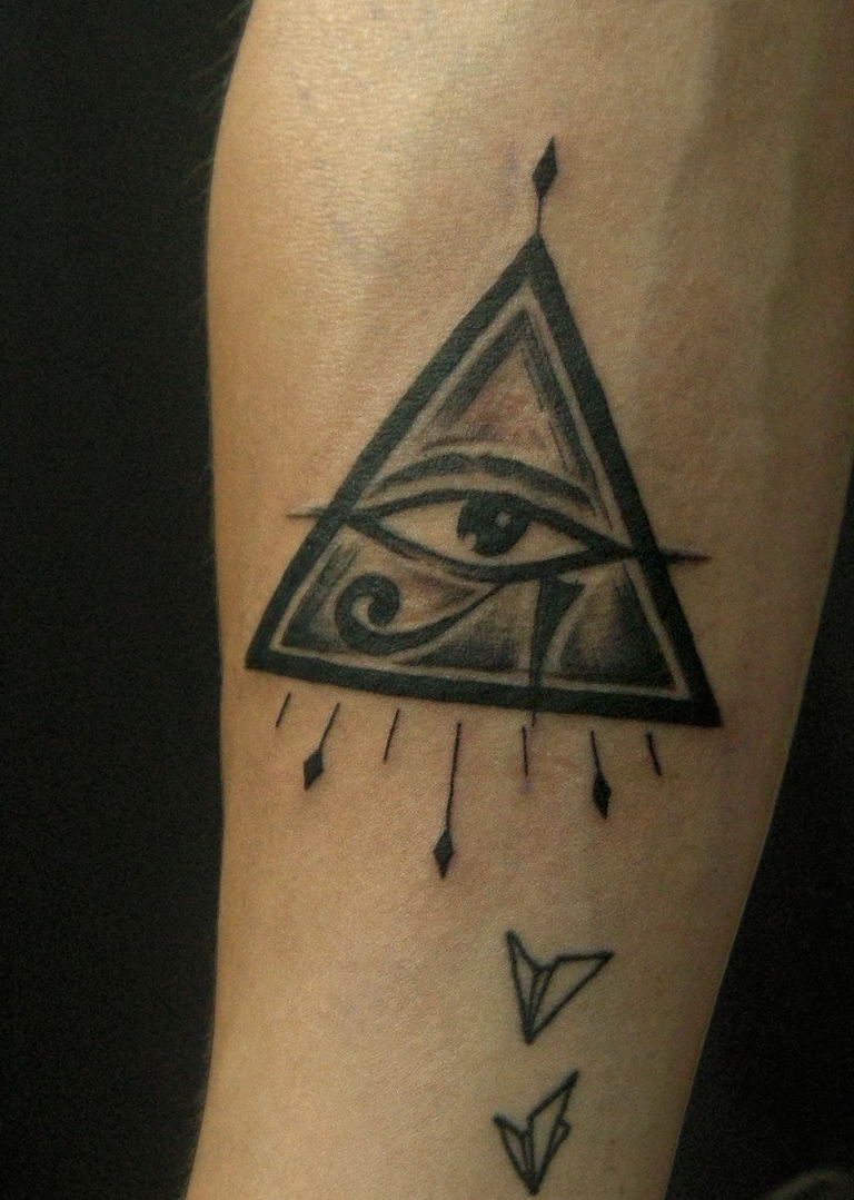photo of eye tattoo Horus 22.01.2019 №011 - drawing tattoo god Horus Eye - tattoovalue.net