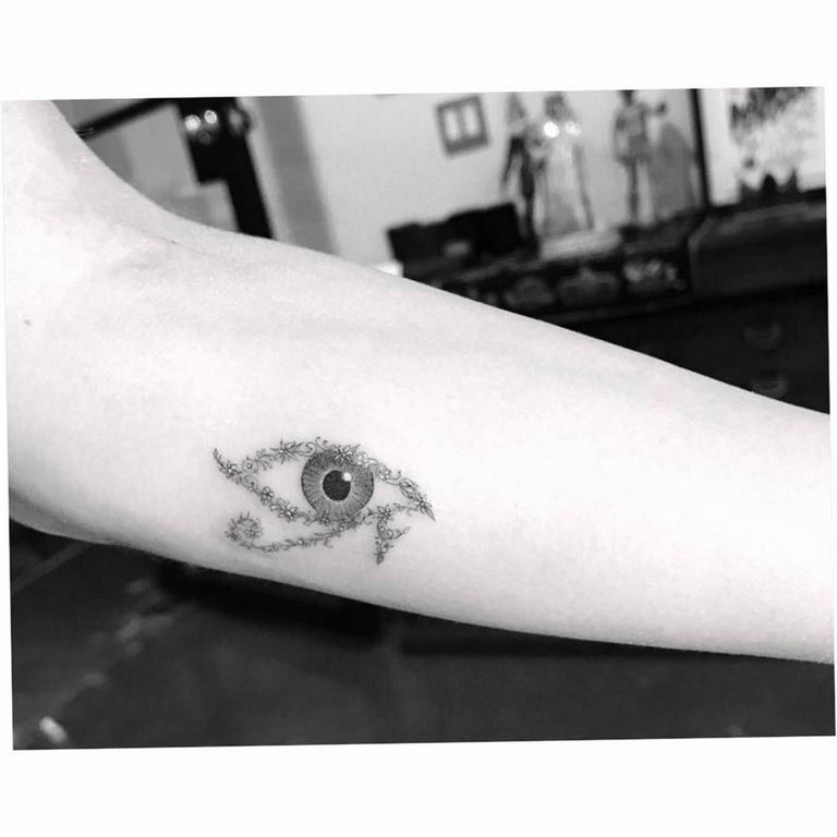 photo of eye tattoo Horus 22.01.2019 №589 - drawing tattoo god Horus Eye - tattoovalue.net