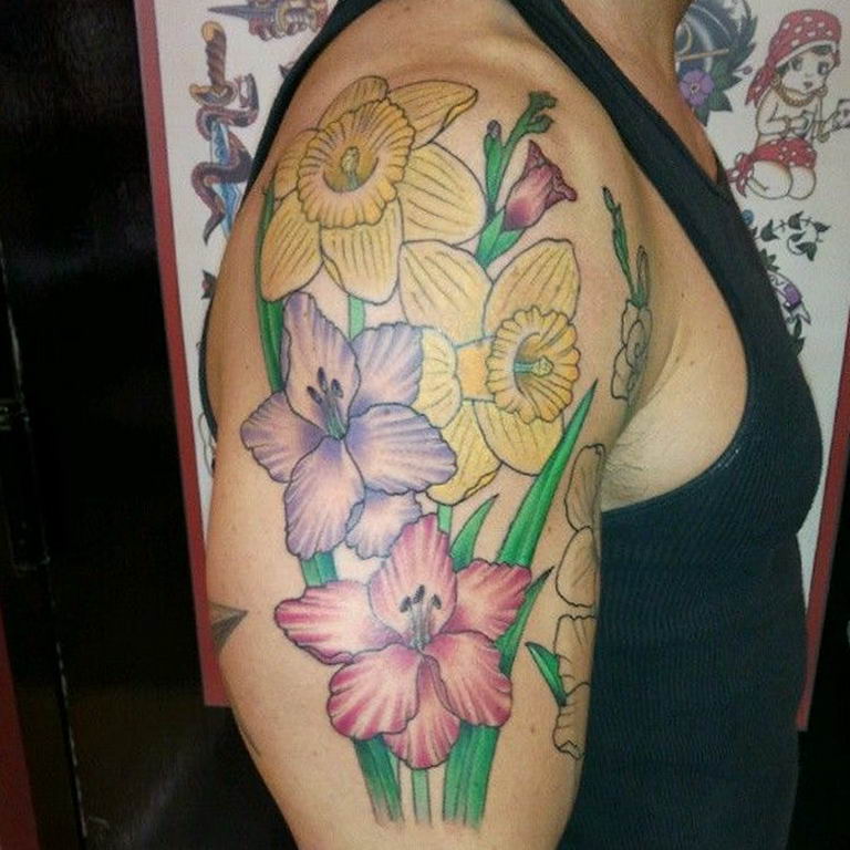 photo tattoo gladiolus 25.01.2019 №037 - drawing a tattoo flower gladiolus - tattoovalue.net