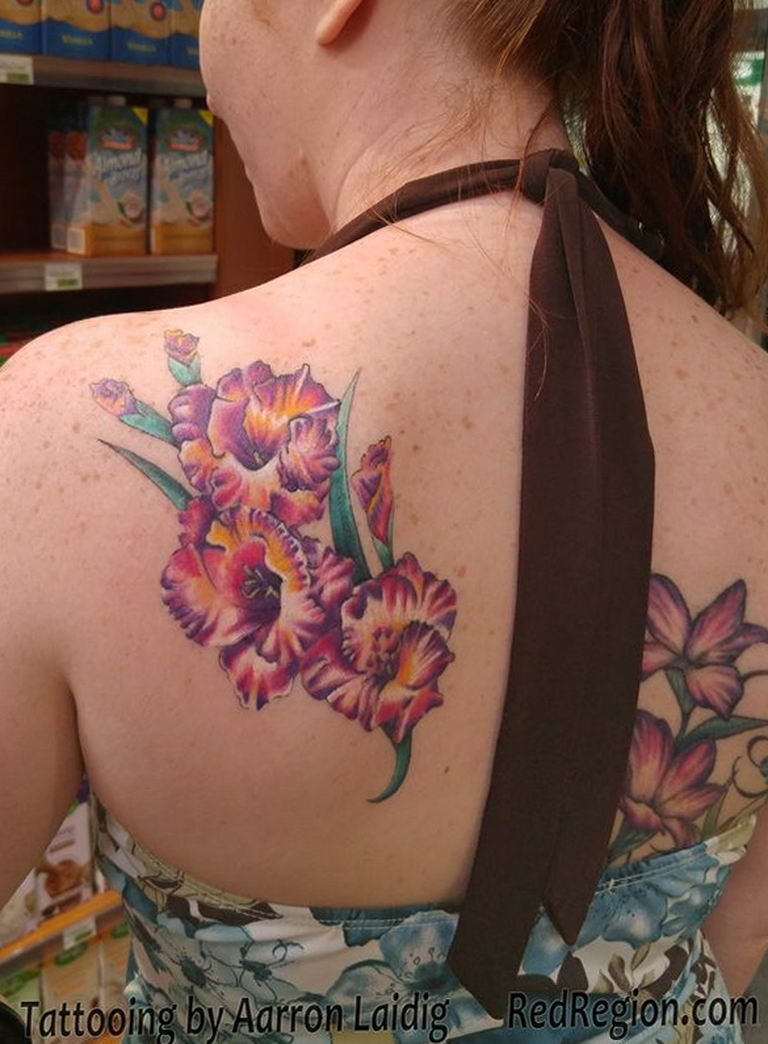 photo tattoo gladiolus 25.01.2019 №044 - drawing a tattoo flower gladiolus - tattoovalue.net