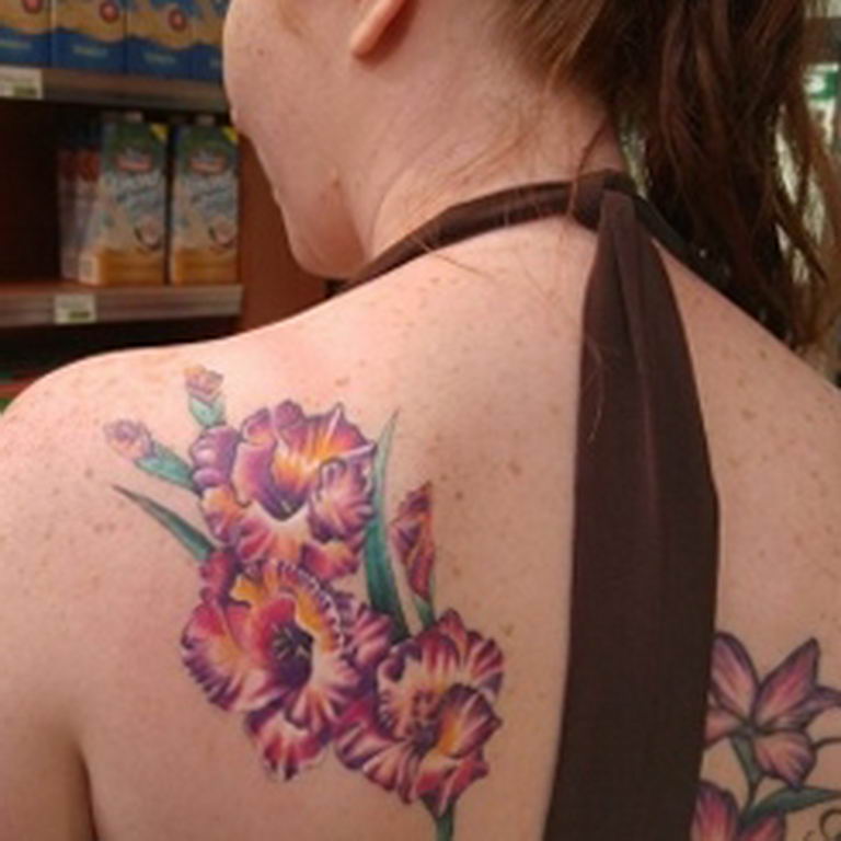photo tattoo gladiolus 25.01.2019 №072 - drawing a tattoo flower gladiolus - tattoovalue.net