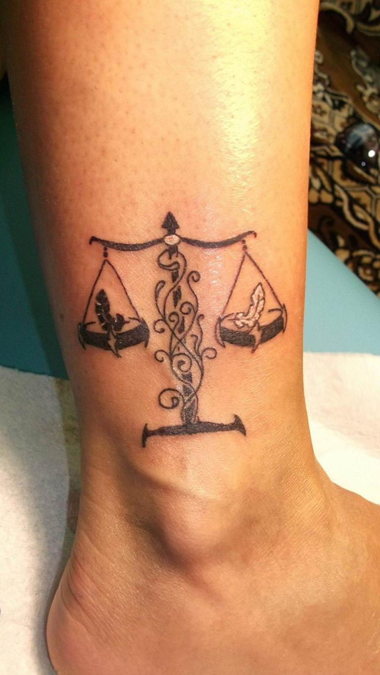 photo tattoo scales 26.01.2019 №130 - an example of a tattoo for scales - tattoovalue.net