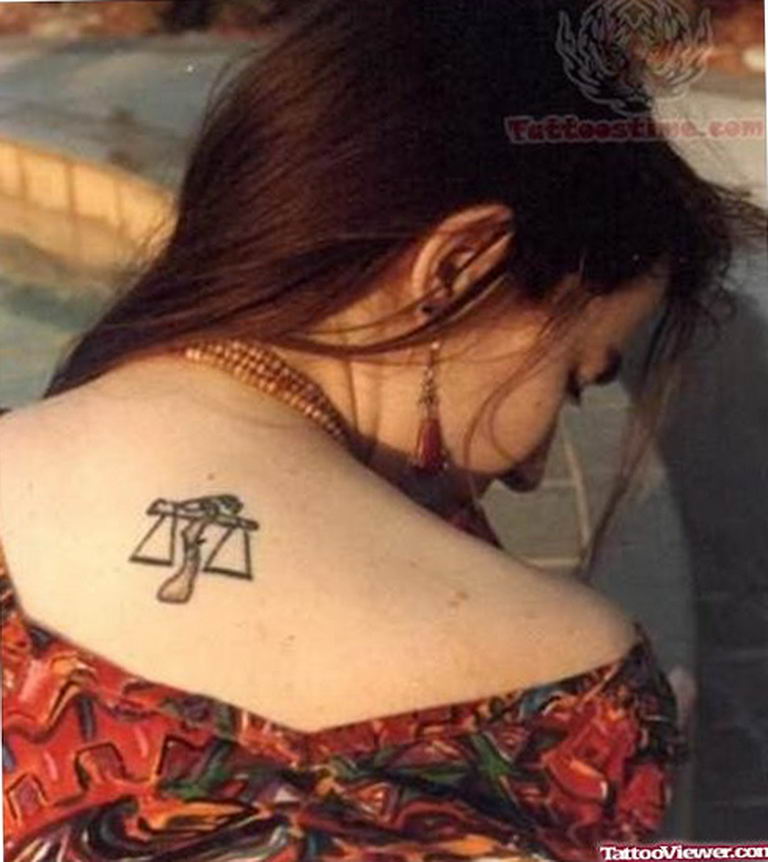 photo tattoo scales 26.01.2019 №199 - an example of a tattoo for scales - tattoovalue.net