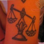 photo tattoo scales 26.01.2019 №232 - an example of a tattoo for scales - tattoovalue.net