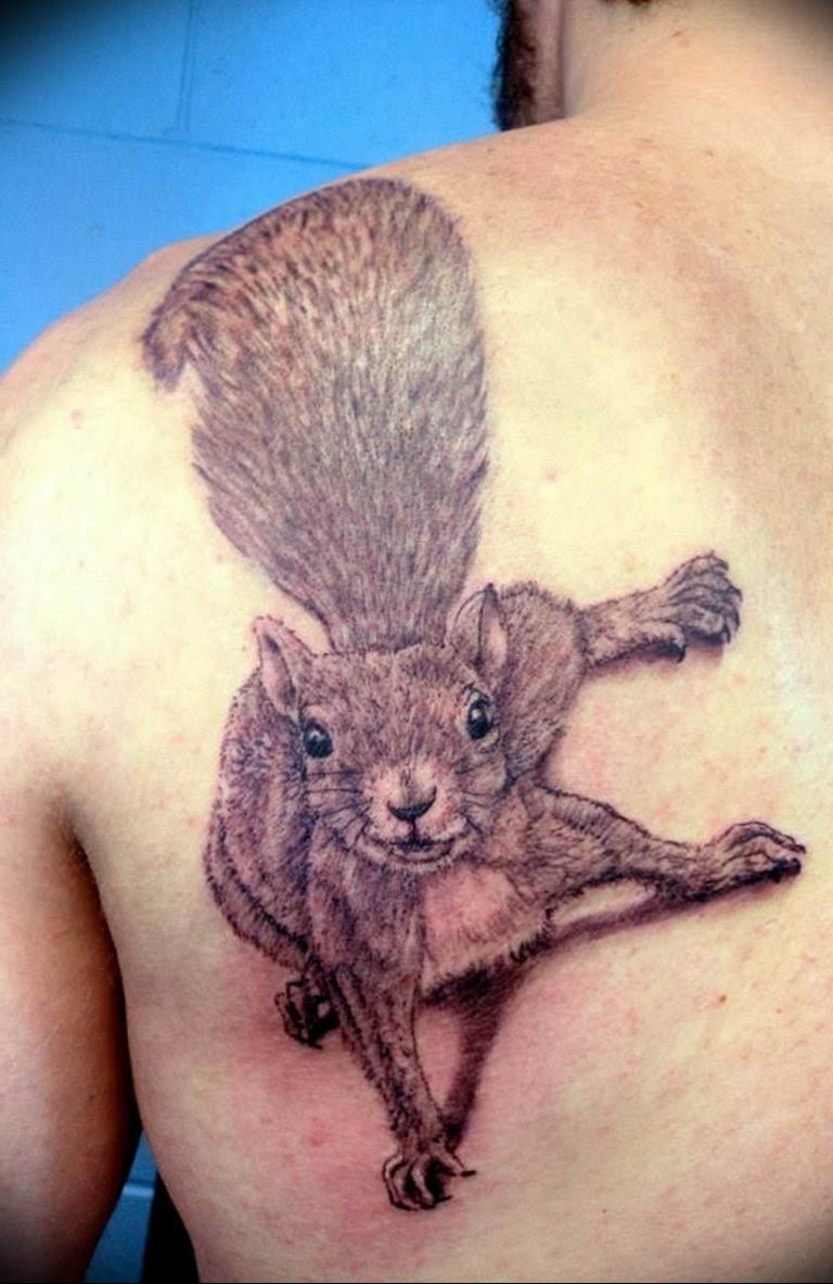 Squirrel tattoo a bold choice for those who love nature 