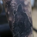 photo tattoo howling wolf 18.02.2019 №116 - wolf tattoo idea howling at moon - tattoovalue.net