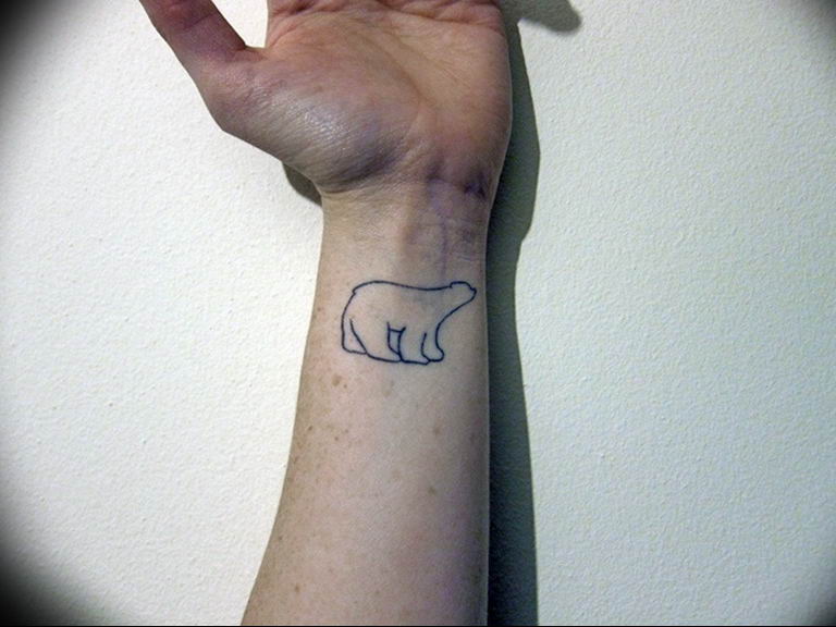 Little Tattoos on Twitter Minimalist polar bear face temporary tattoo  get it here  httpstcoJtabOrROv9 httpstcopQgvmXvTnX  Twitter