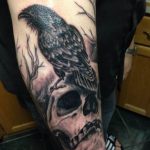 photo tattoo raven on the skull 18.02.2019 №010 - tattoo with skull and raven - tattoovalue.net