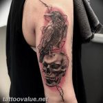 photo tattoo raven on the skull 18.02.2019 №087 - tattoo with skull and raven - tattoovalue.net