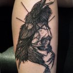 photo tattoo raven on the skull 18.02.2019 №153 - tattoo with skull and raven - tattoovalue.net