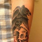 photo tattoo raven on the skull 18.02.2019 №163 - tattoo with skull and raven - tattoovalue.net