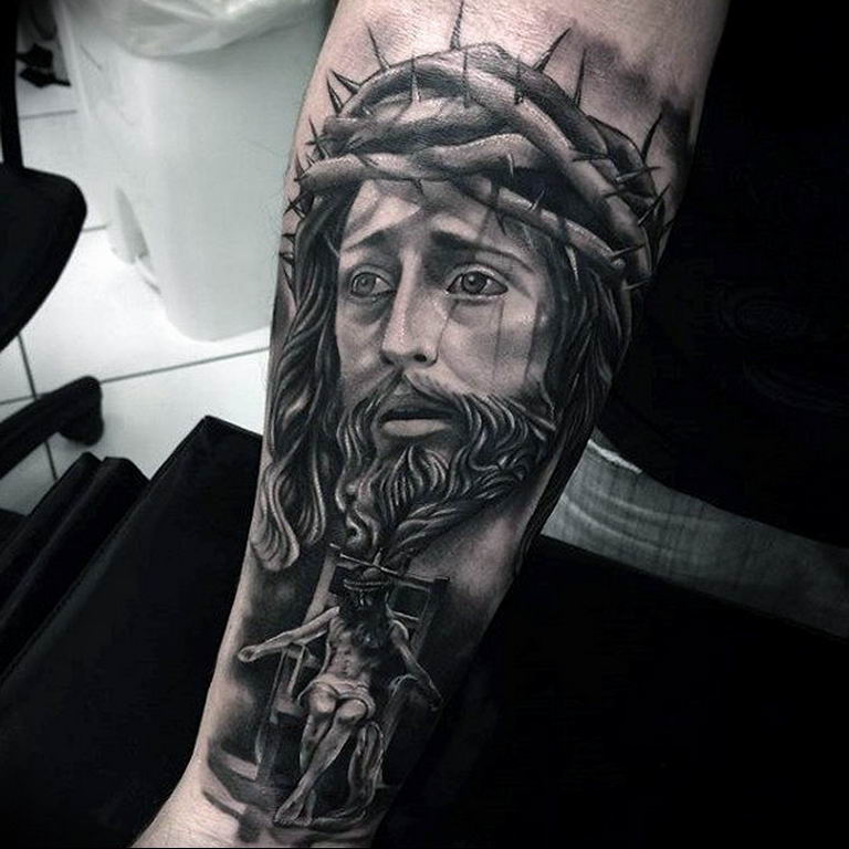 The meaning of a Jesus Christ tattoo:history, photo examples, sketches,  facts