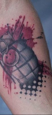 grenade tattoo photo 01.03.2019 №145 – idea for drawing a grenade tattoo – tattoovalue.net