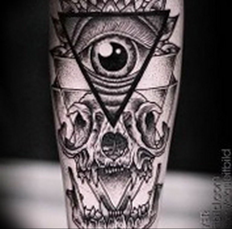 photo eye in triangle tattoo 03.03.2019 №140 - idea for eye in triangle tattoo - tattoovalue.net