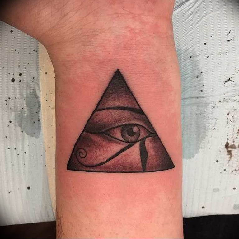 photo eye in triangle tattoo 03.03.2019 №157 - idea for eye in triangle tattoo - tattoovalue.net