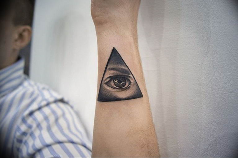 photo eye in triangle tattoo 03.03.2019 №158 - idea for eye in triangle tattoo - tattoovalue.net