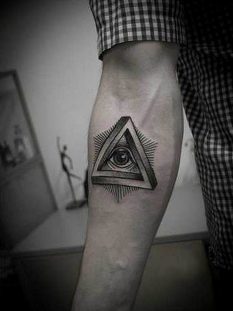 photo eye in triangle tattoo 03.03.2019 №195 - idea for eye in triangle tattoo - tattoovalue.net
