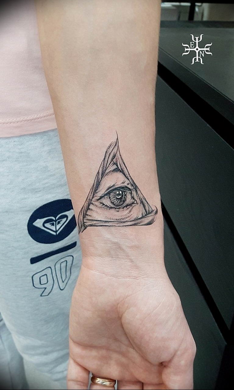 photo eye in triangle tattoo 03.03.2019 №202 - idea for eye in triangle tattoo - tattoovalue.net
