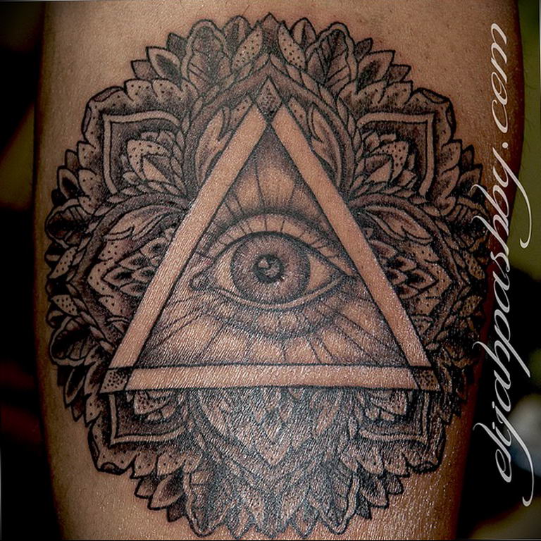 photo eye in triangle tattoo 03.03.2019 №300 - idea for eye in triangle tattoo - tattoovalue.net