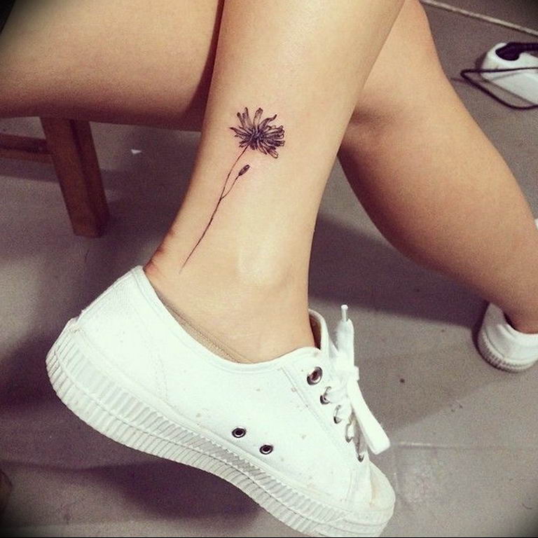 photo tattoo cornflower 03.03.2019 №037 - idea for a tattoo with cornflower - tattoovalue.net