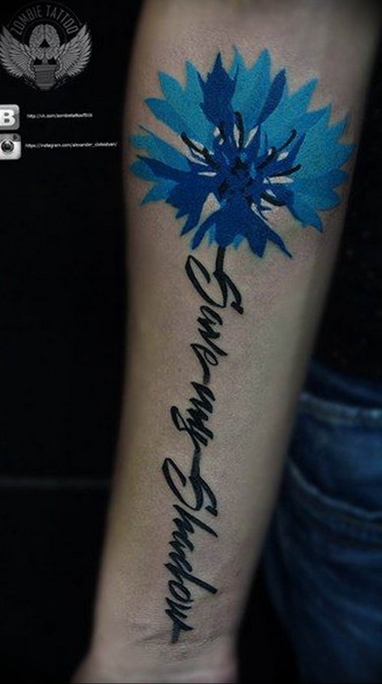 photo tattoo cornflower 03.03.2019 №050 - idea for a tattoo with cornflower - tattoovalue.net